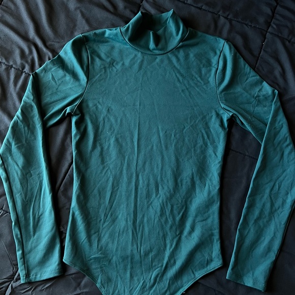 Abercrombie & Fitch bodysuit - Picture 2 of 2